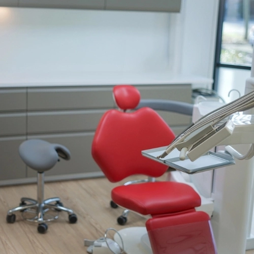 Salle de soins de l'école ELAN Dentaire Strasbourg, l'école pour devenir Assistant Dentaire